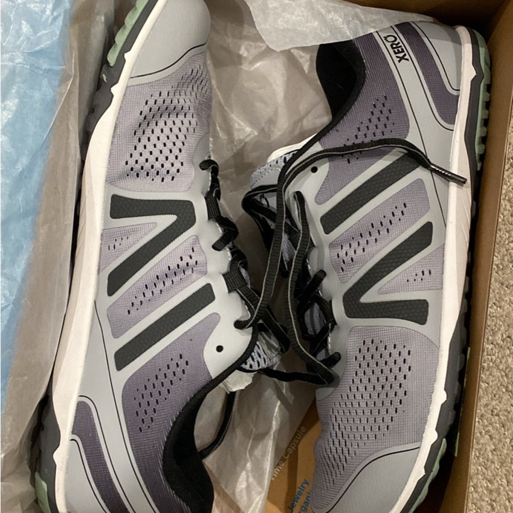 Men’s Xeros HFS II lightweight road runner size 10